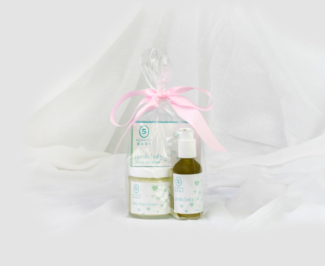 PAMPER BABY GIFT SET